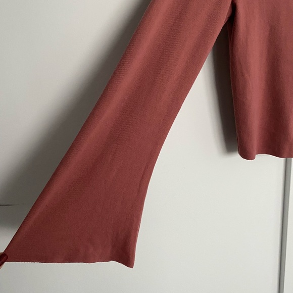 F21 Long Sleeve Duo - Picture 4 of 7